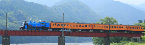 大井川鐵道、2016年新キャラは「バスのバーティー」