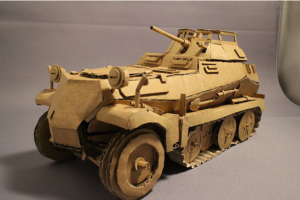 大野萌菜美のダンボール作品展