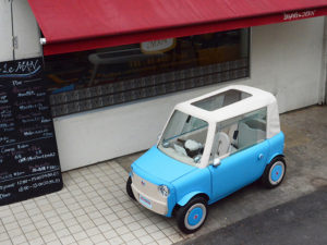 「人にやさしい街」を実現する布製ボディのカワイイ電気自動車の公道走行を実現しよう！