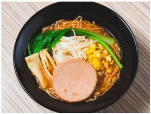 メイドカフェに完全ベジタリアンメニュー