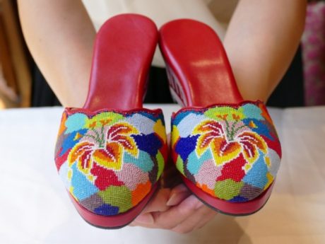 美麗なるプラナカンビーズ刺繍の世界