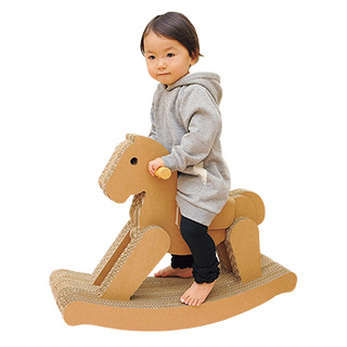 ダンボール遊園地