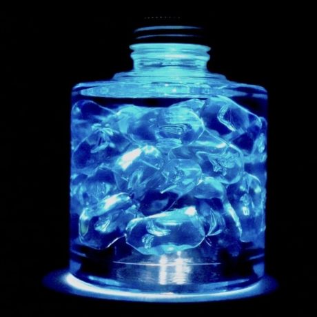 24色の防犯砂利であなたの思い描いたお庭を実現～防犯砂利でギネスブックに挑戦～