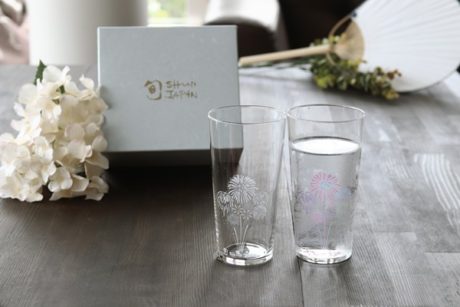 夜空を彩る希望の光