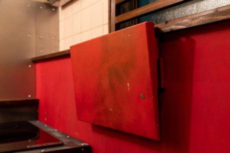 頓堀宿泊室　TOMBORI GUEST HOUSE