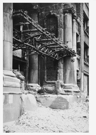 『翼のライオン像』が飛び出す！AR